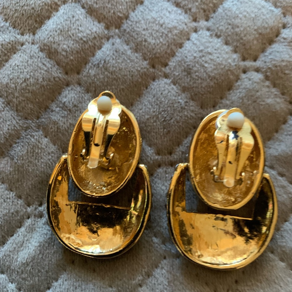 Earrings - Picture 3 of 4